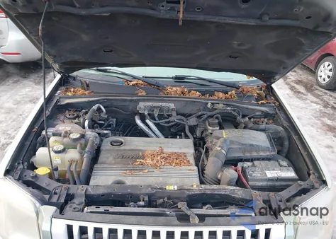 2008 Mercury Mariner Hybrid from USA, damaged, VIN 4M2CU29H58KJ39864